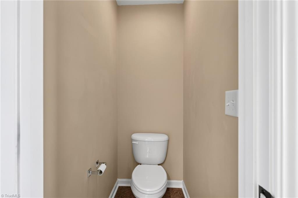 2509 Covington Loop Property Photo 38