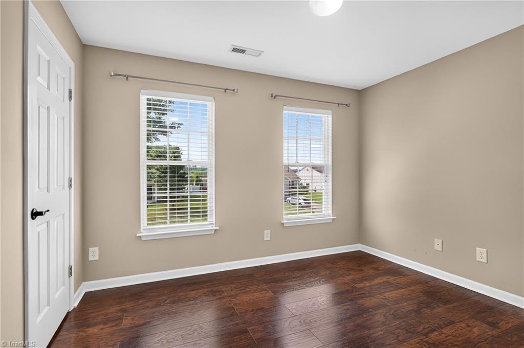 2509 Covington Loop Property Photo 39