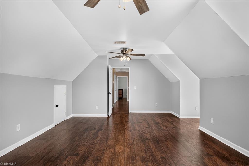 2509 Covington Loop Property Photo 46