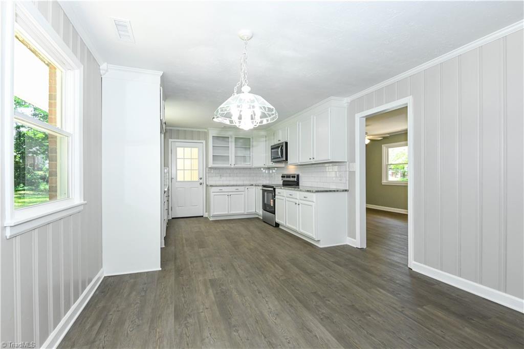 3506 Treeview Lane Property Photo 18
