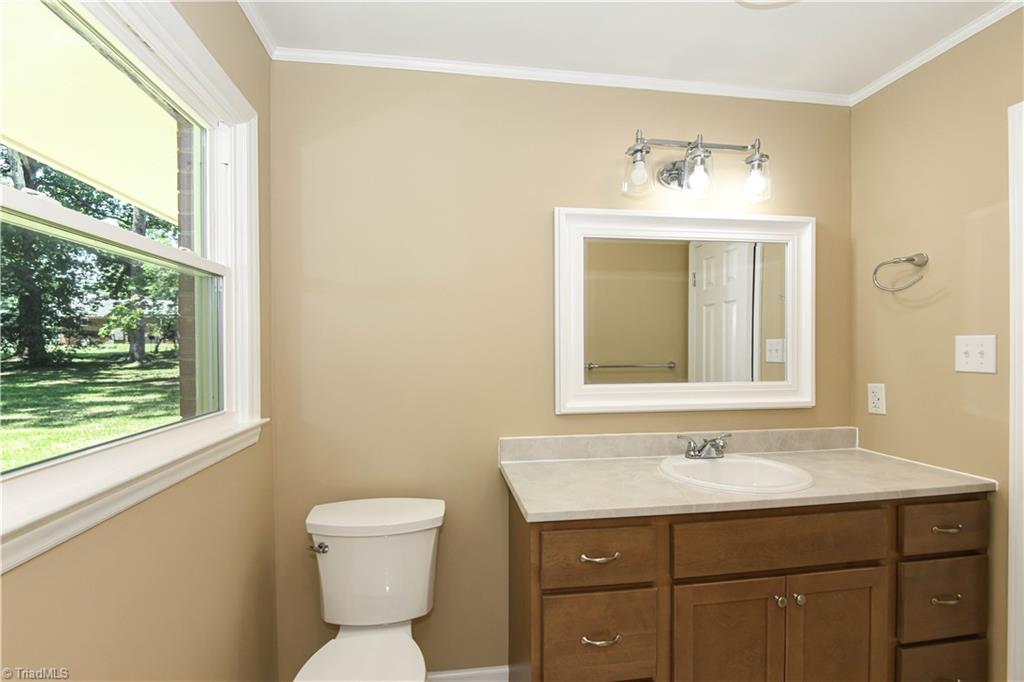 3506 Treeview Lane Property Photo 22