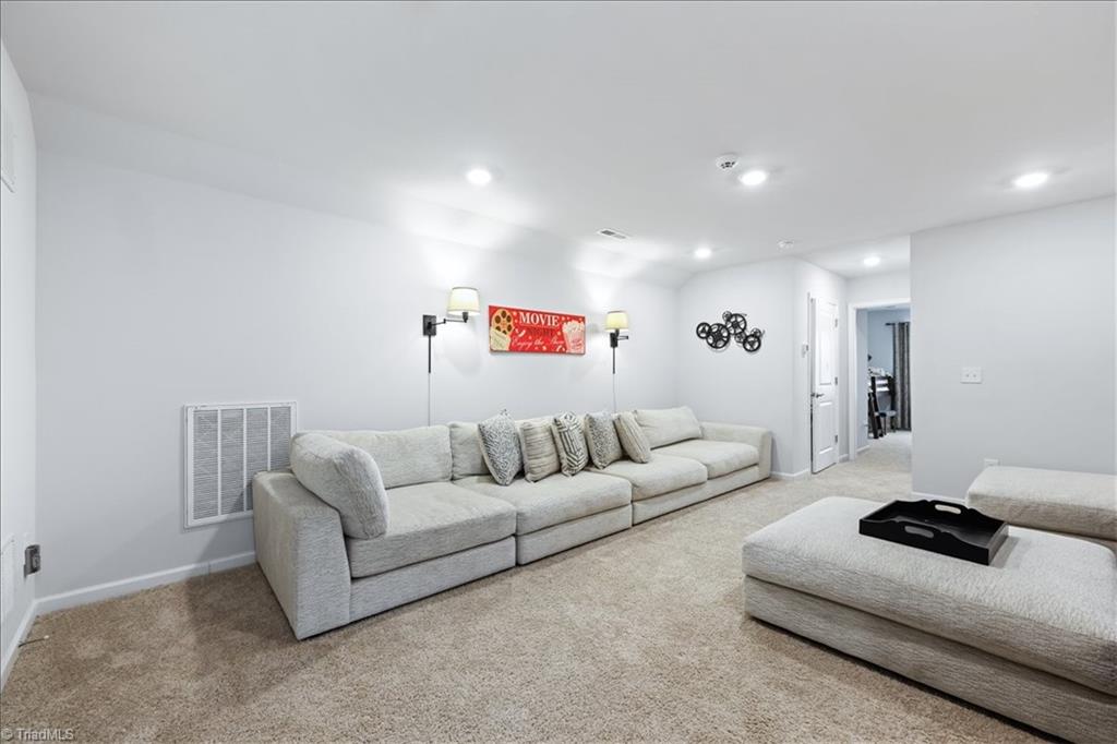 5127 Garnet Hill Drive Property Photo 32