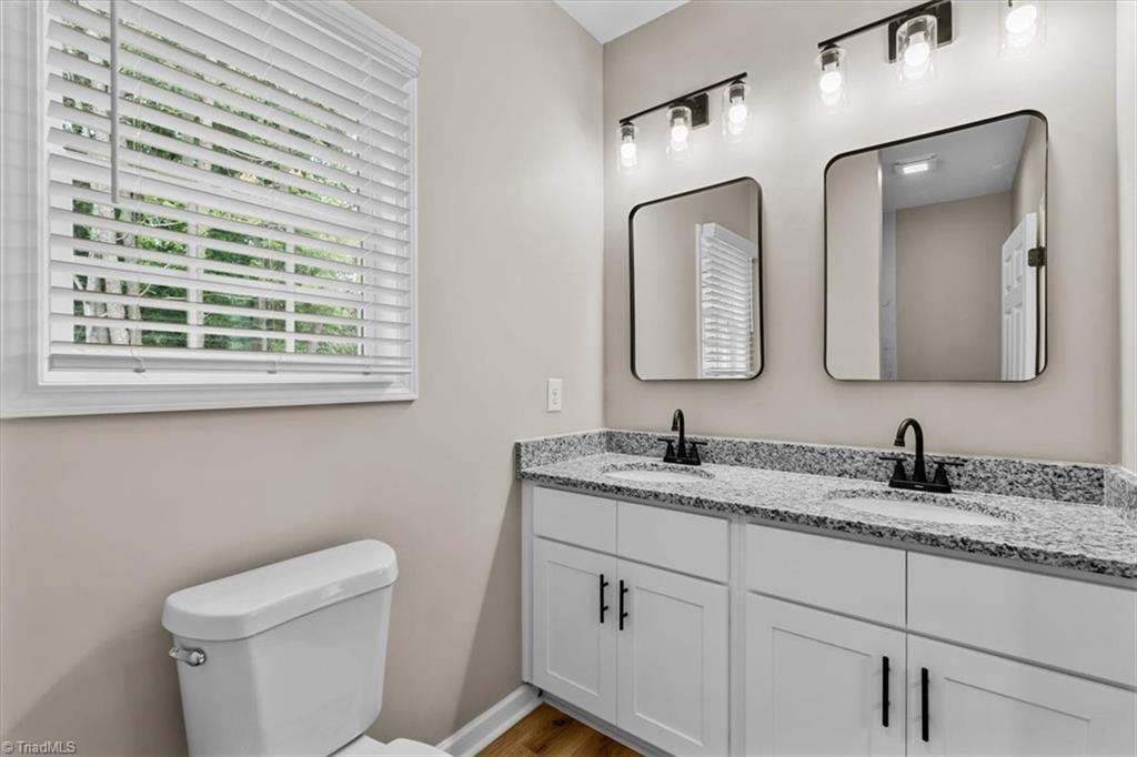 655 Woodland Circle Property Photo 12