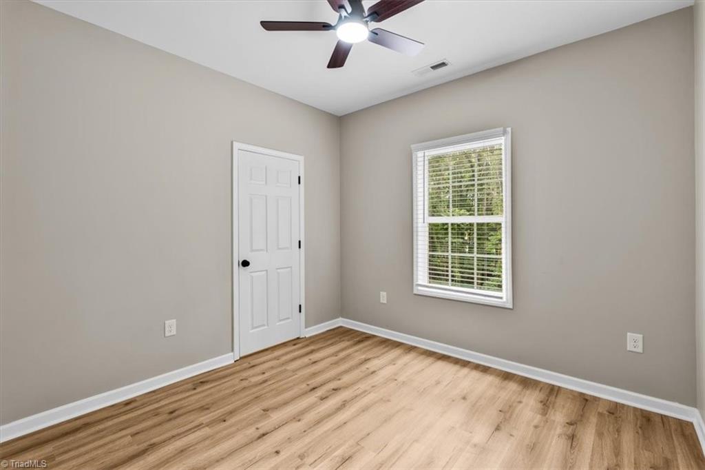 655 Woodland Circle Property Photo 17