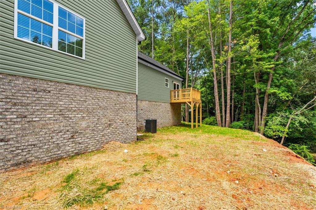655 Woodland Circle Property Photo 22