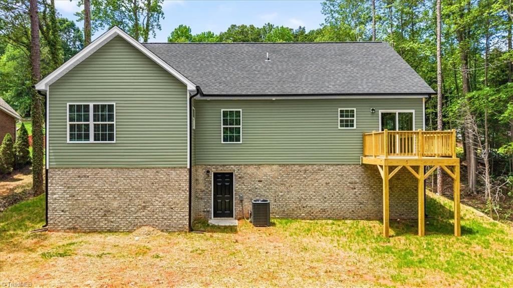 655 Woodland Circle Property Photo 23