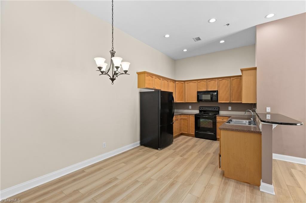 4752 Tatton Park Circle # 3d Property Photo 8