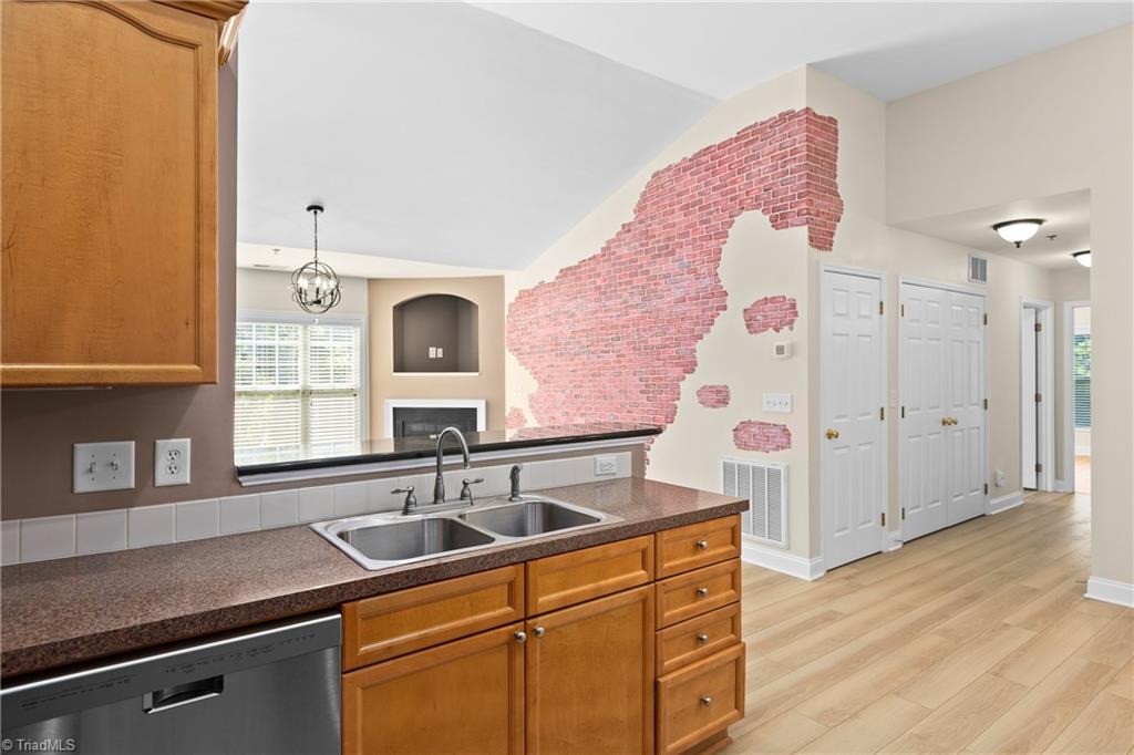 4752 Tatton Park Circle # 3d Property Photo 11