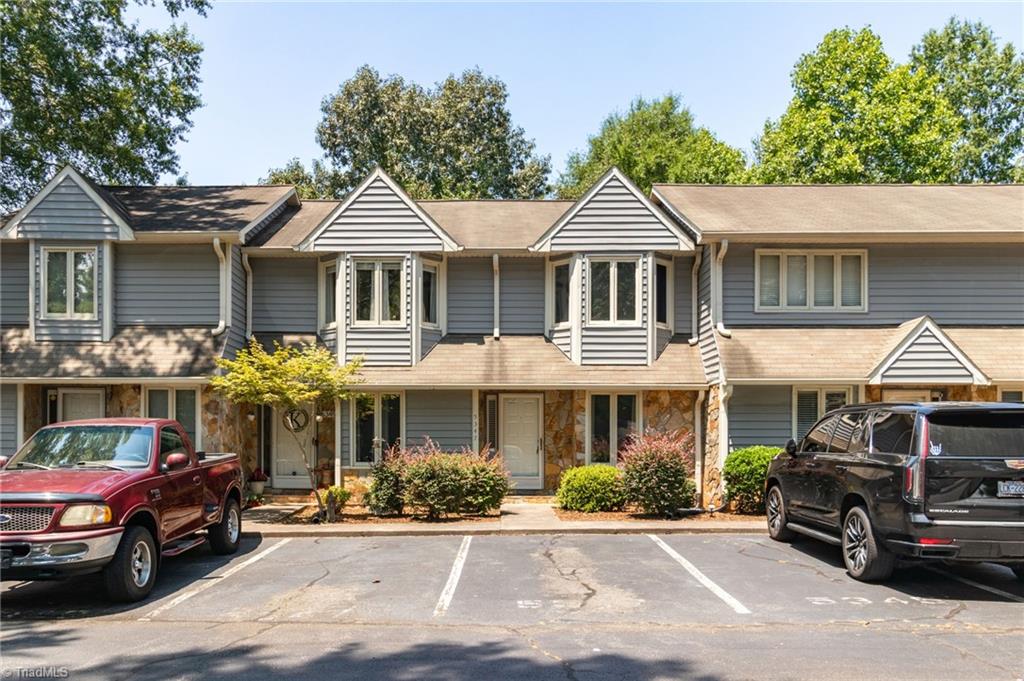5347 Summit Heights Drive Property Photo 1