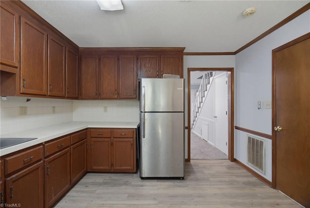 5347 Summit Heights Drive Property Photo 16
