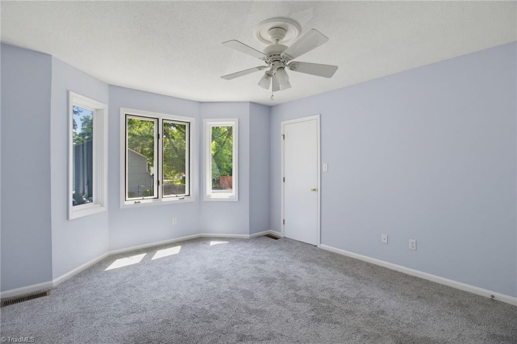 5347 Summit Heights Drive Property Photo 20