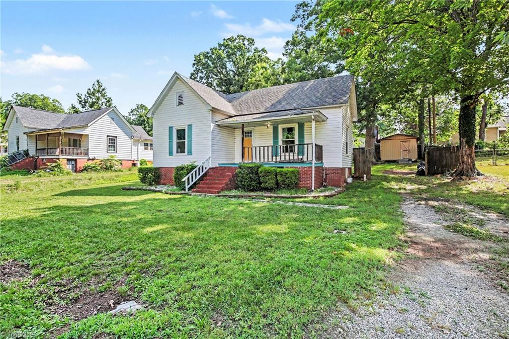 127 Erwin Street Property Photo 4