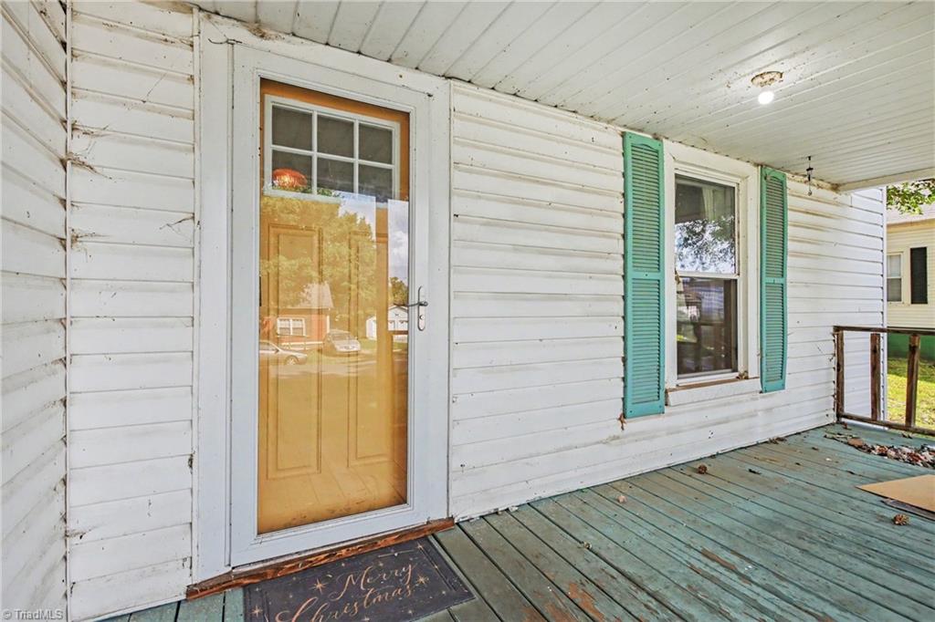 127 Erwin Street Property Photo 5