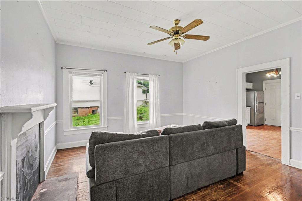 127 Erwin Street Property Photo 7