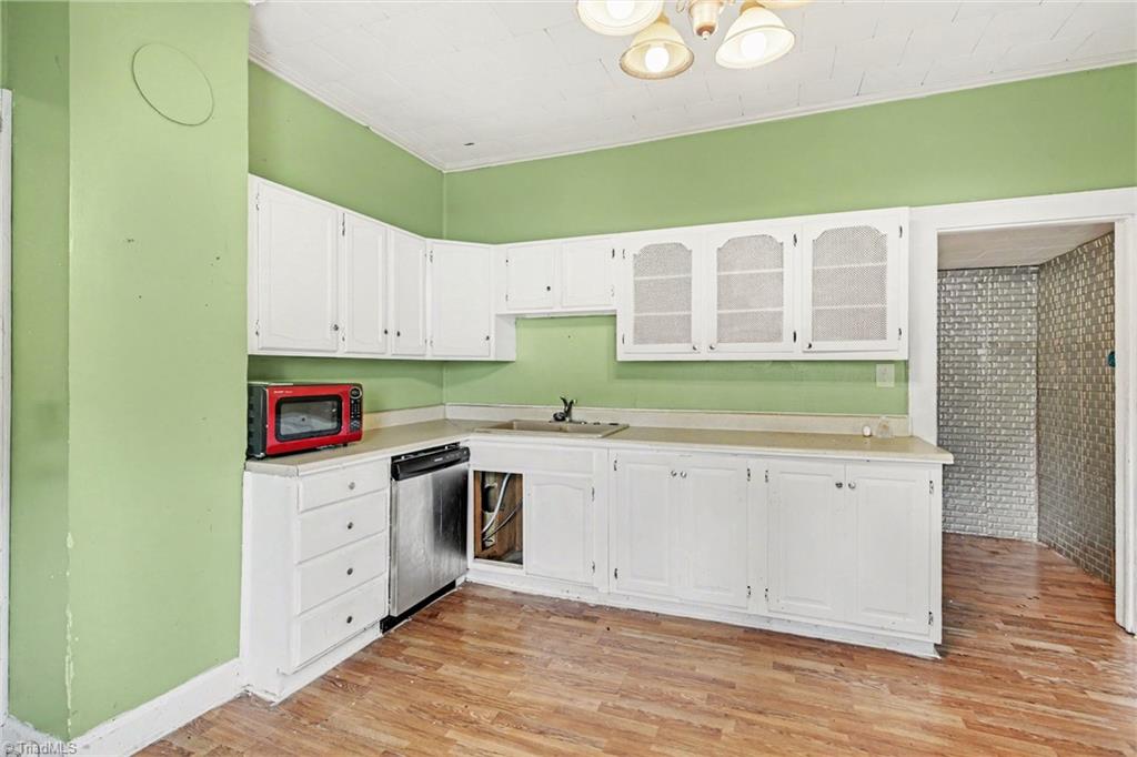 127 Erwin Street Property Photo 10