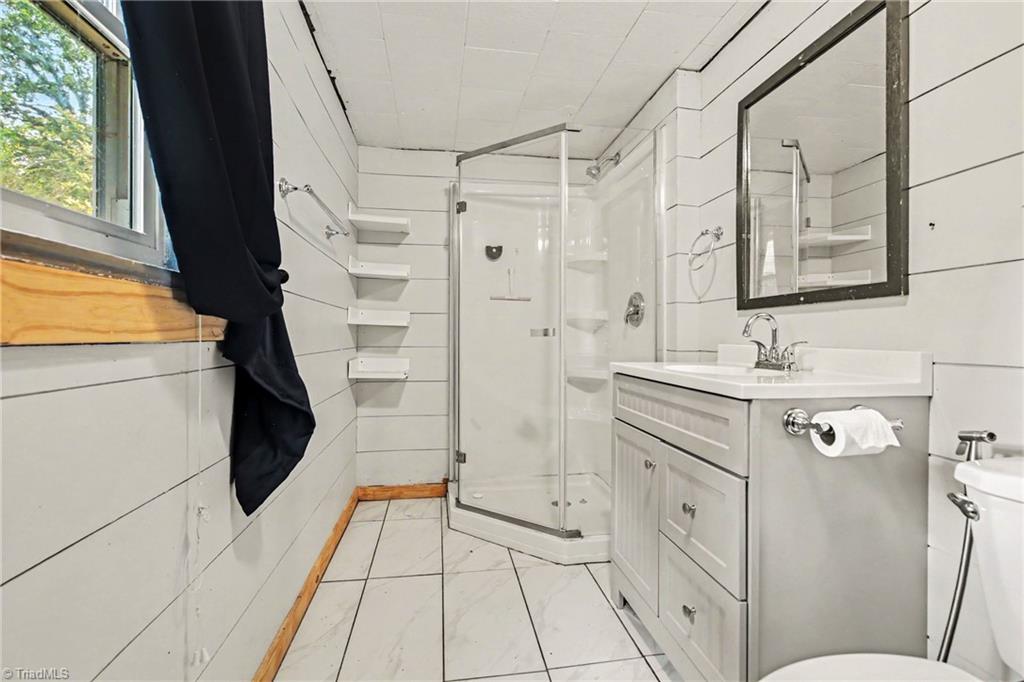 127 Erwin Street Property Photo 15