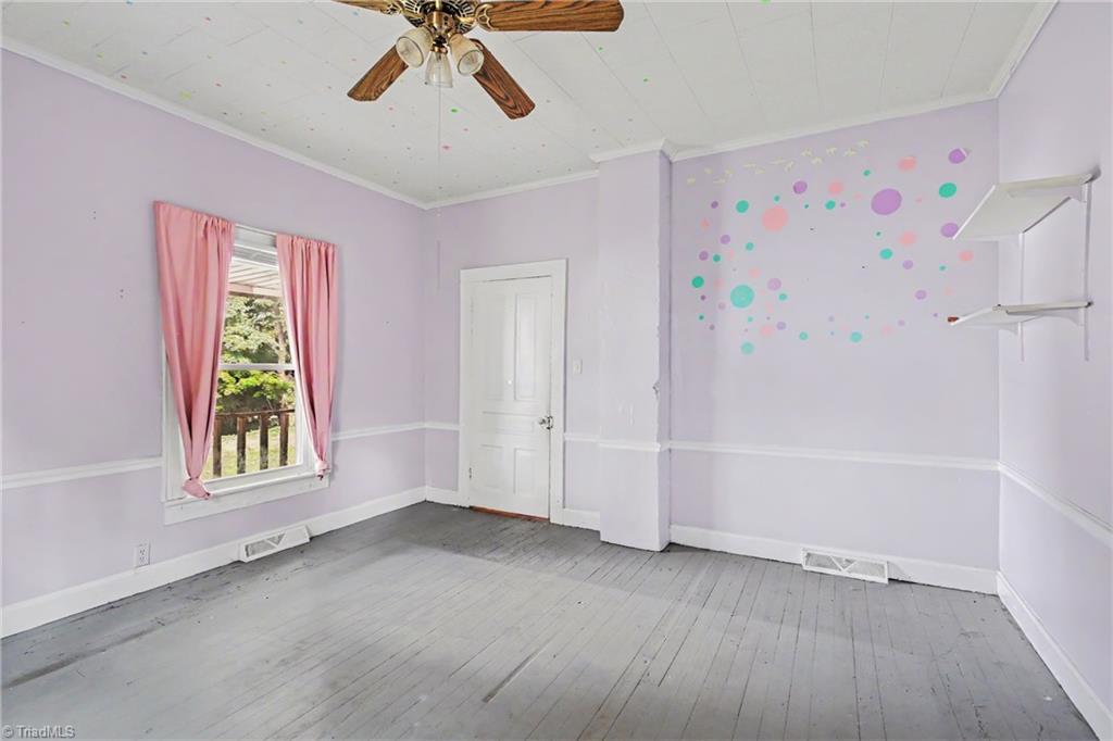 127 Erwin Street Property Photo 17