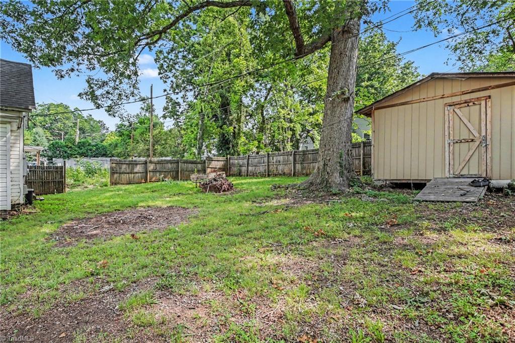 127 Erwin Street Property Photo 22