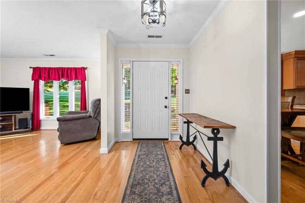 8750 Willowmede Drive Property Photo 3