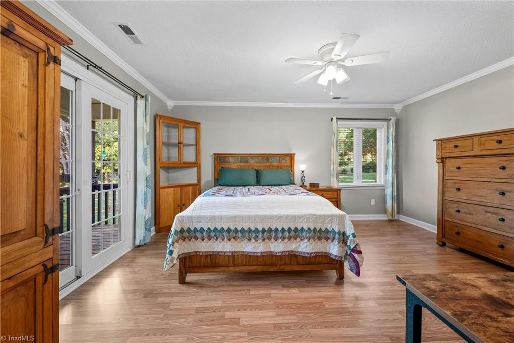 8750 Willowmede Drive Property Photo 14