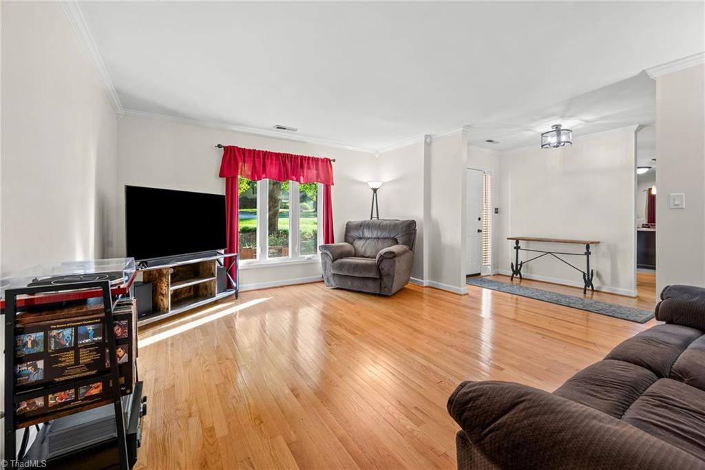 8750 Willowmede Drive Property Photo 20