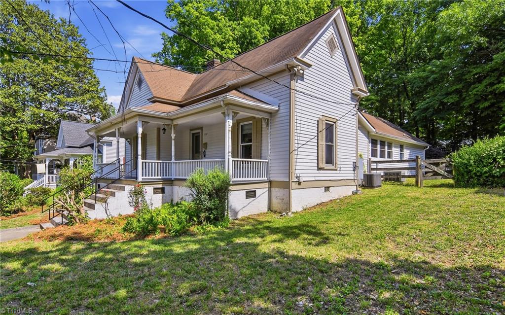 112 Gloria Avenue Property Photo 2