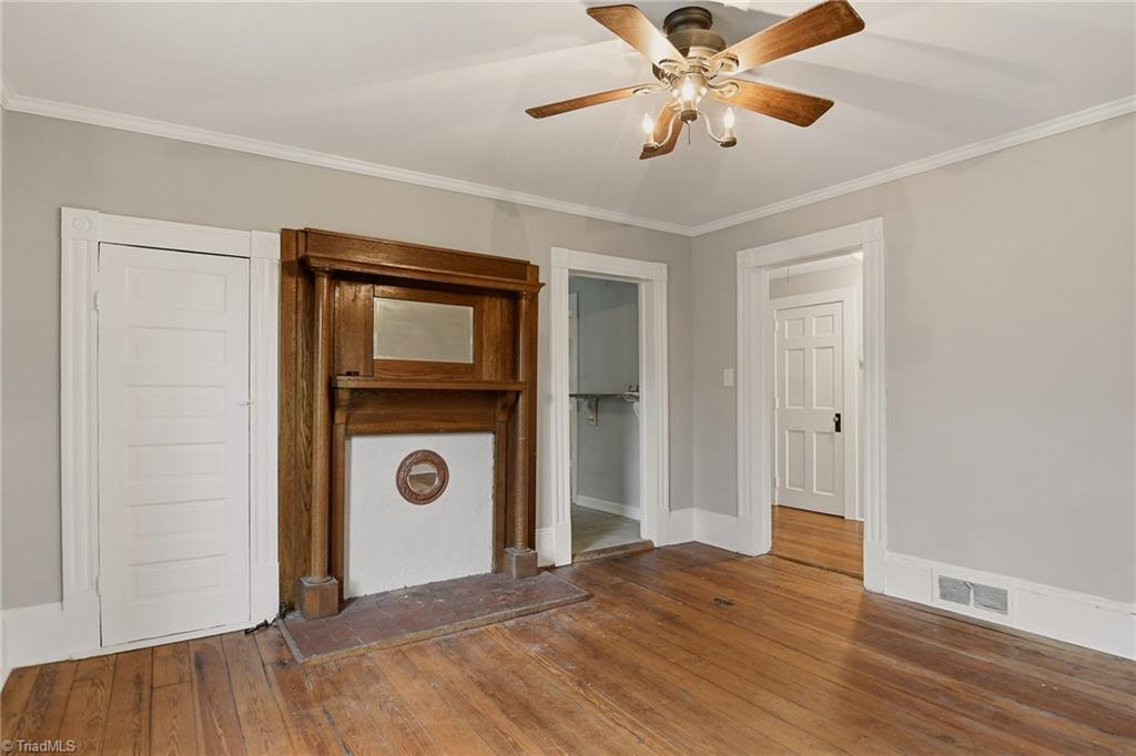 112 Gloria Avenue Property Photo 8
