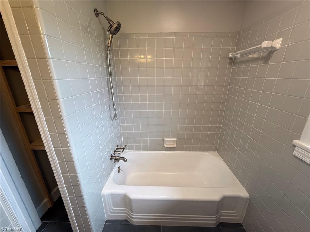 2345 Griffith Road Property Photo 16