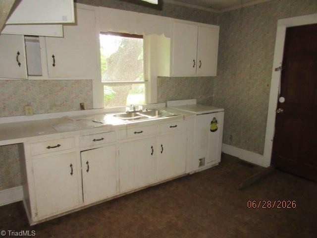 2718 Darden Road Property Photo 5