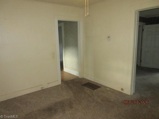 2718 Darden Road Property Photo 14