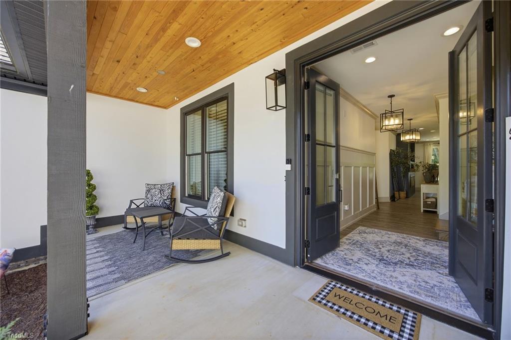 8815 Bringle Ferry Road Property Photo 6