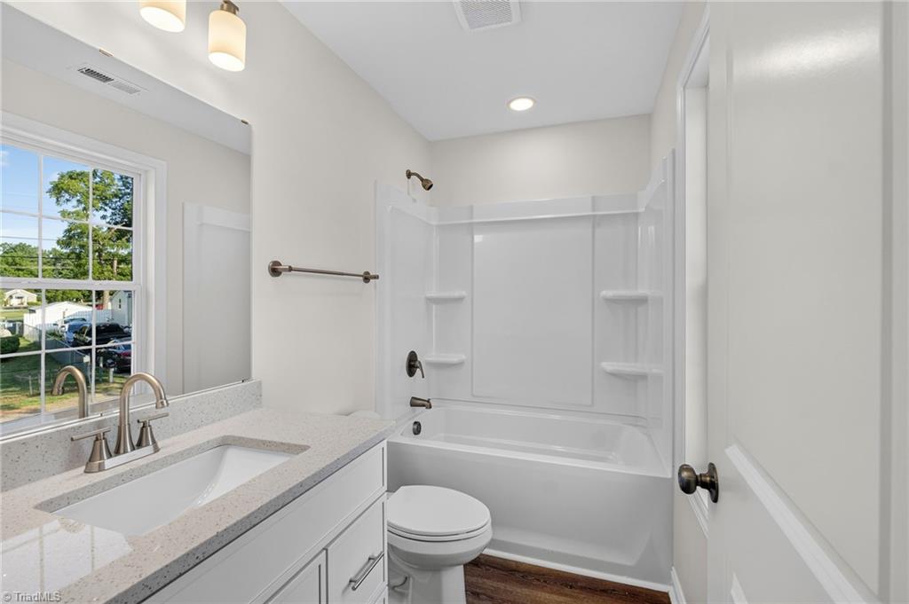 4606 Erin Street Property Photo 32