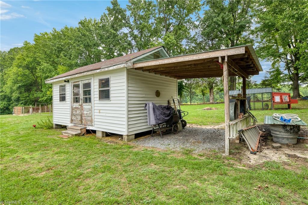 7388 Old 421 Road Property Photo 49
