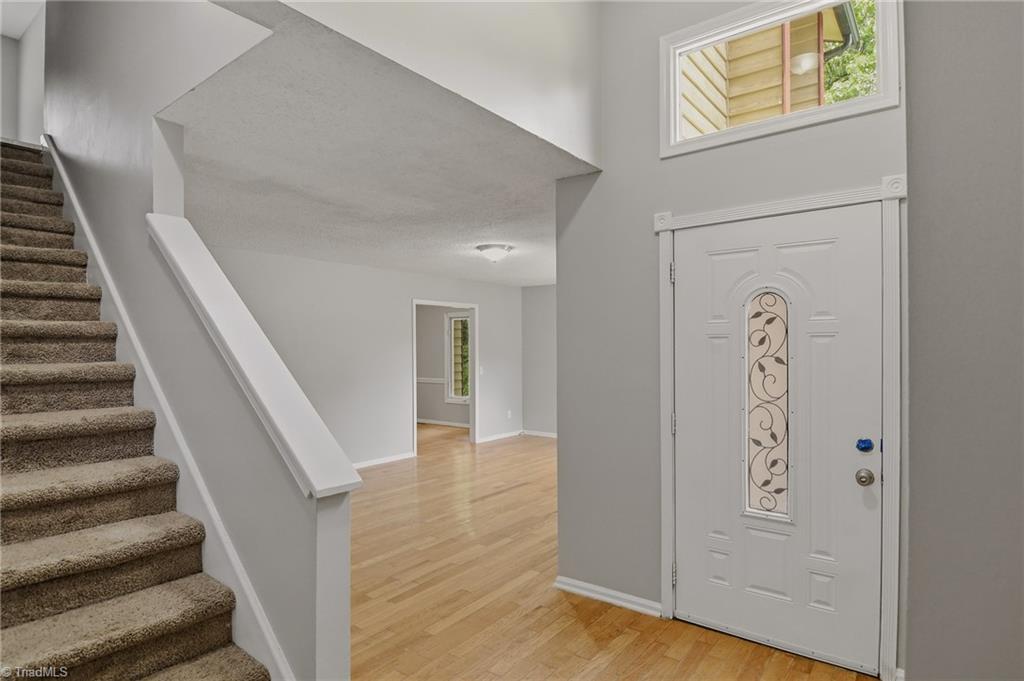 2157 Rivermeade Drive Property Photo 5