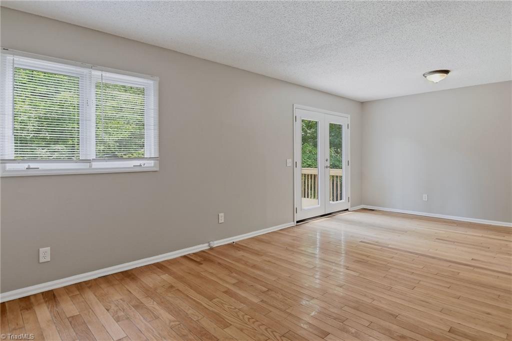 2157 Rivermeade Drive Property Photo 9