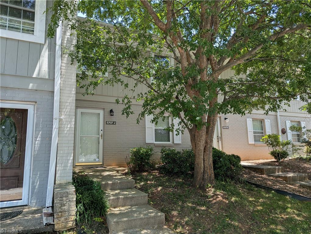 5707 Bramblegate Road # J Property Photo 2