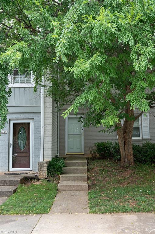 5707 Bramblegate Road # J Property Photo 3