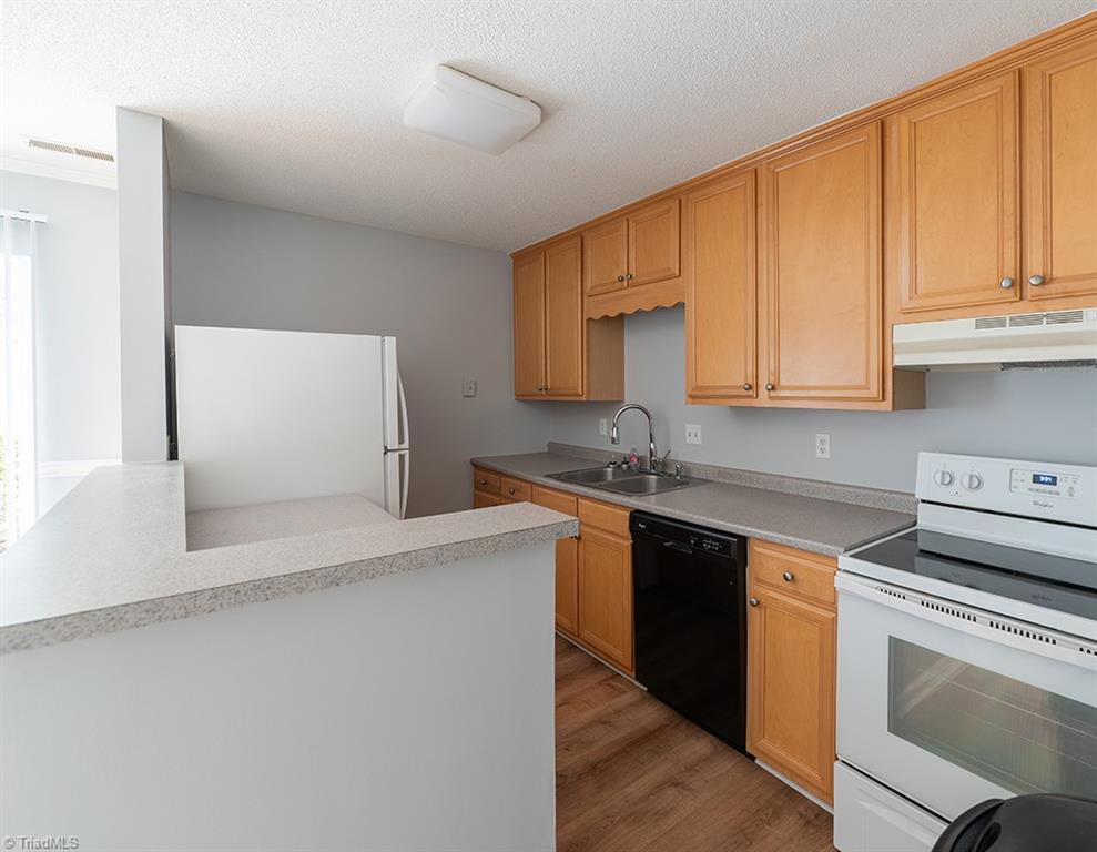 5707 Bramblegate Road # J Property Photo 7