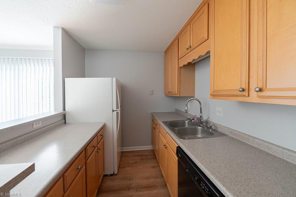 5707 Bramblegate Road # J Property Photo 8