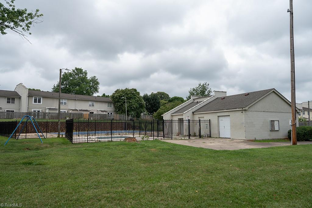 5707 Bramblegate Road # J Property Photo 34