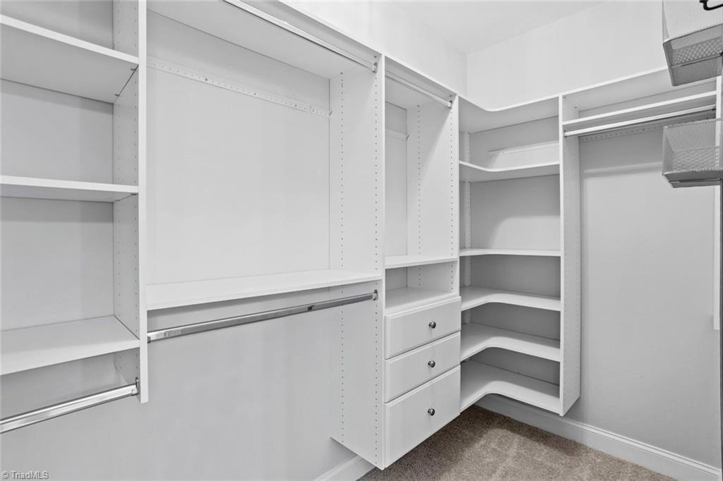 220 Drake Lane Property Photo 15