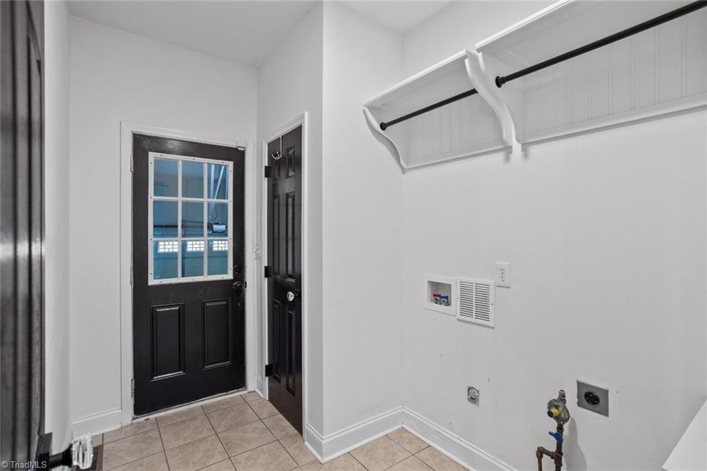 220 Drake Lane Property Photo 23