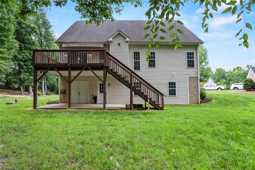 220 Drake Lane Property Photo 34