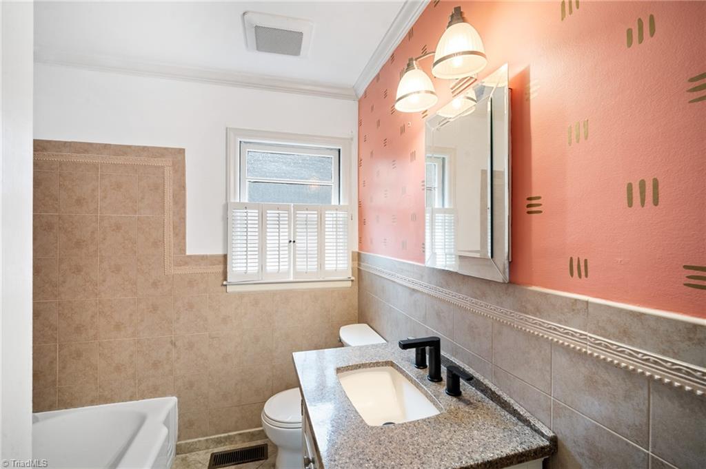 604 Sunset Drive Property Photo 16