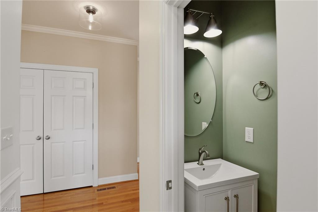 6902 Prairie Grove Drive Property Photo 20