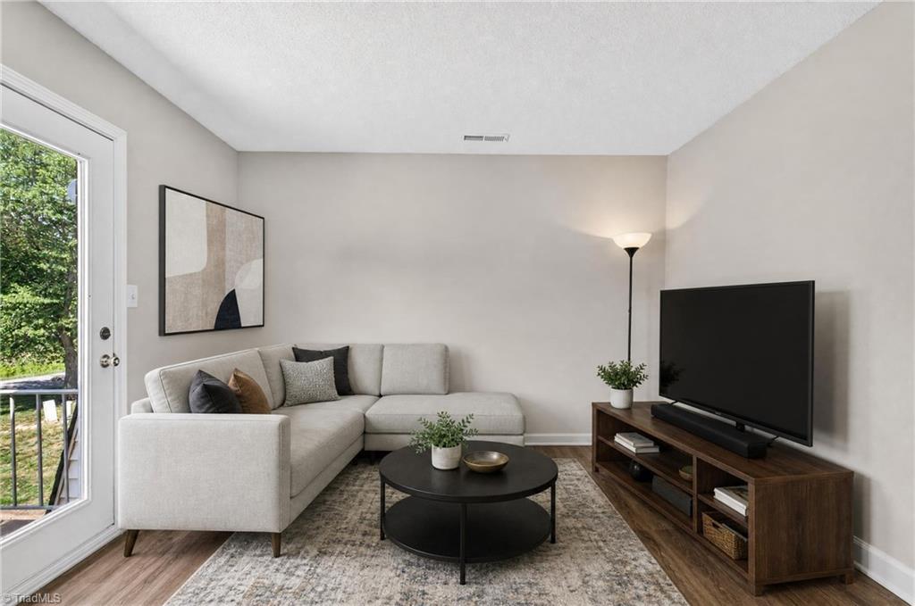 306 Windsor Manor Way # F Property Photo 1