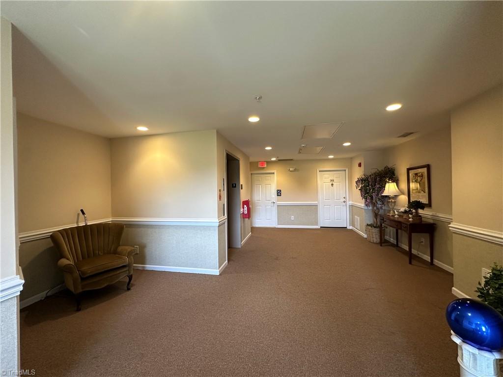6941 Hanesbrook Circle Property Photo 13