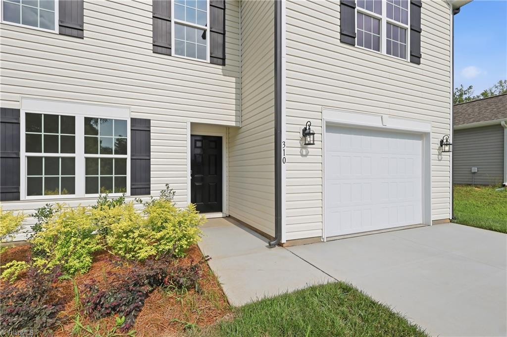 310 Middleton Drive Property Photo 2