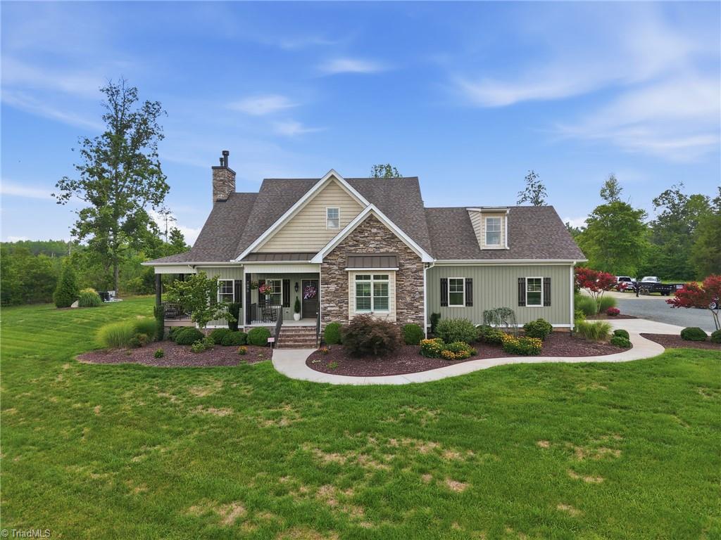 7070 Holts Store Road Property Photo 1