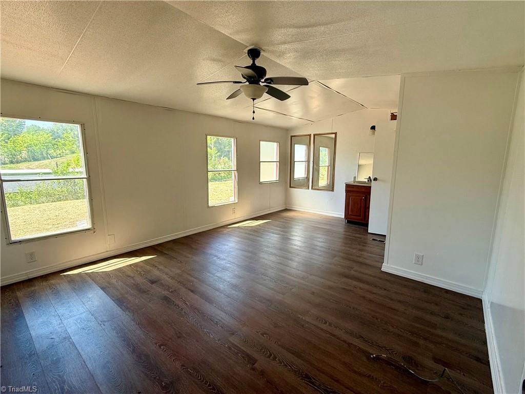 2738 Old Mountain Road Property Photo 7